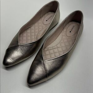 Birdies Goldfinch Ballet Flats Pointed Toe Slip On Shoes Metallic Gold Size 9.5